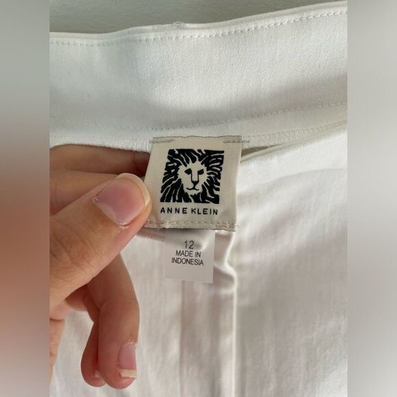 Anne Klein size 12 white dress pants slim regular with silver button detail - Picture 5 of 10